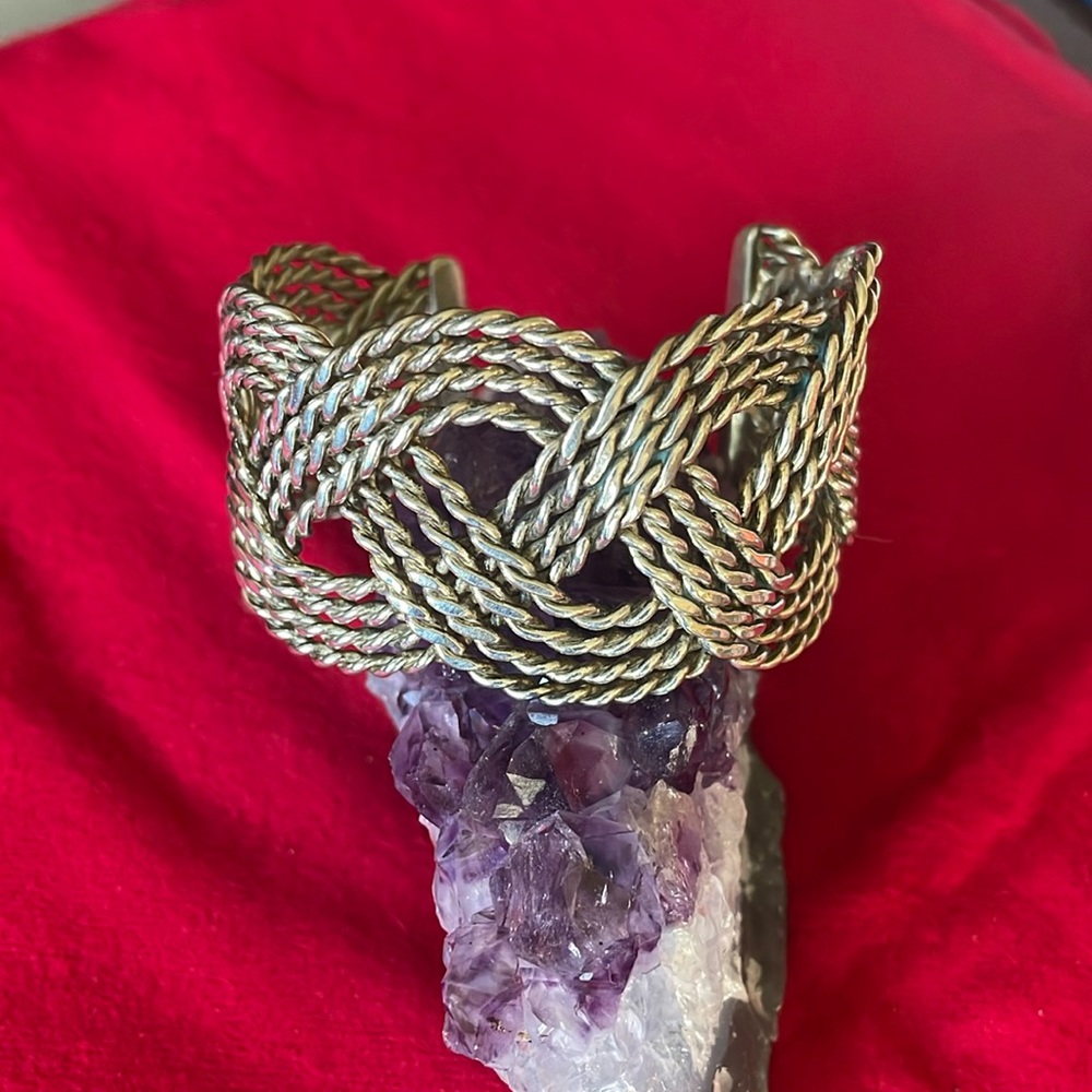 Mexico braided -seems to be silver  but not sure. Bought it in Cancun